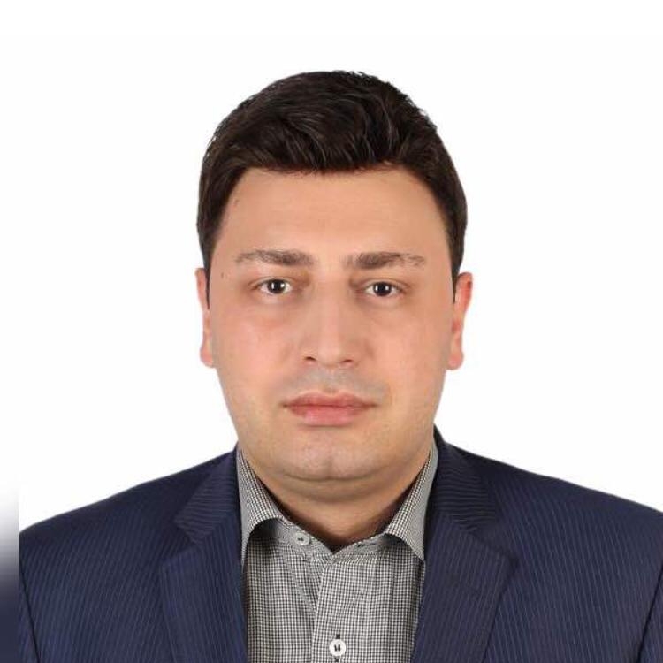 آرش راهب نیا 