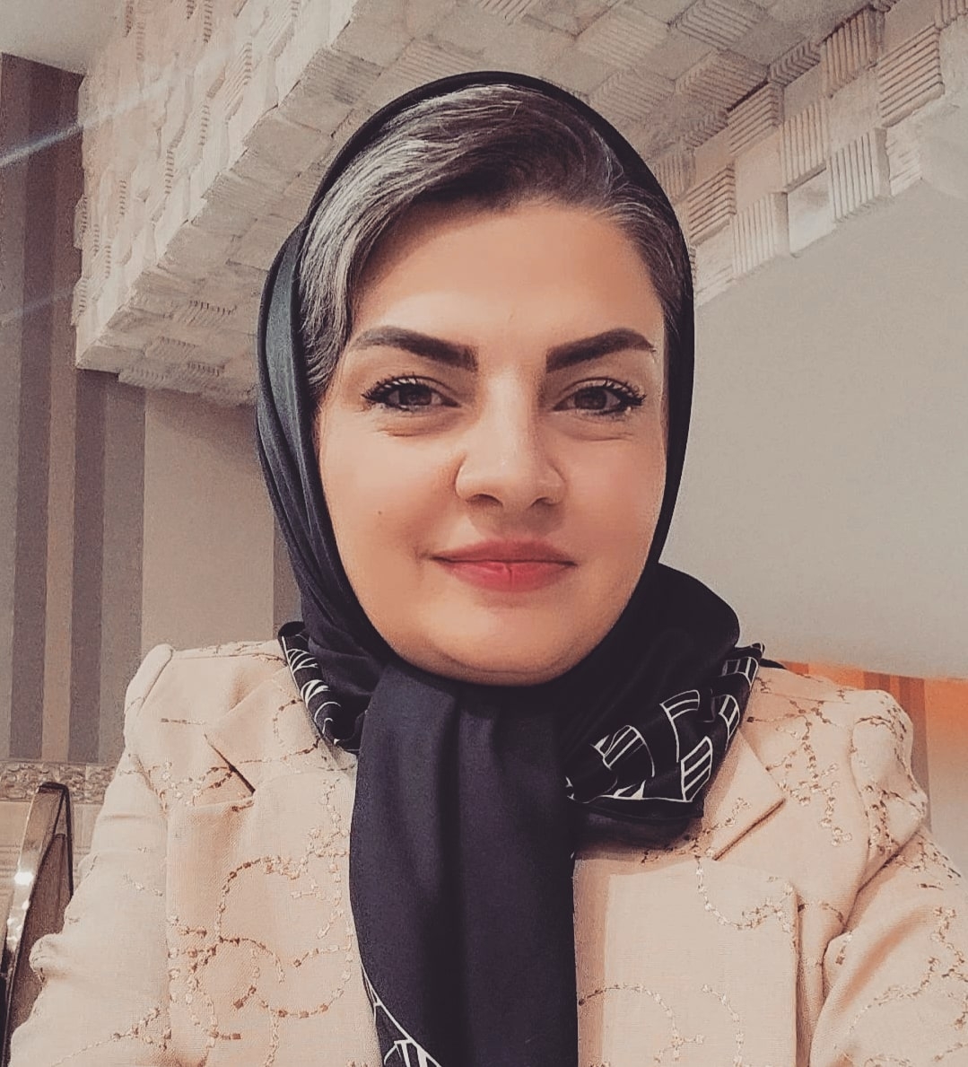 زهرا غلام نژاد 