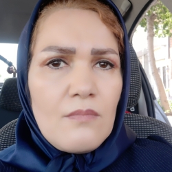 زهرا  نادري 