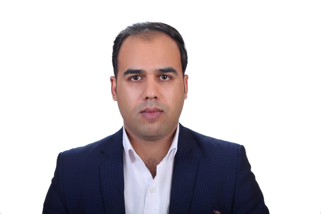 فرهاد صادقیان 