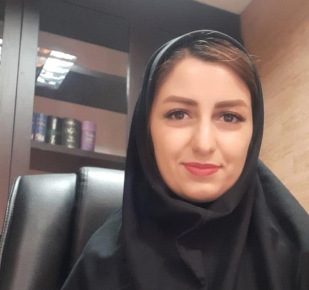 مینا مشایخی 