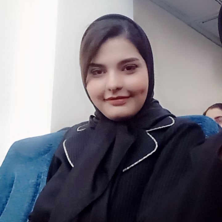 شقایق ایزدخواه 