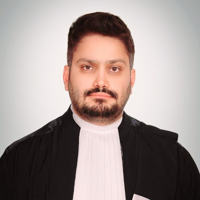 شاهین نجف نجفی 