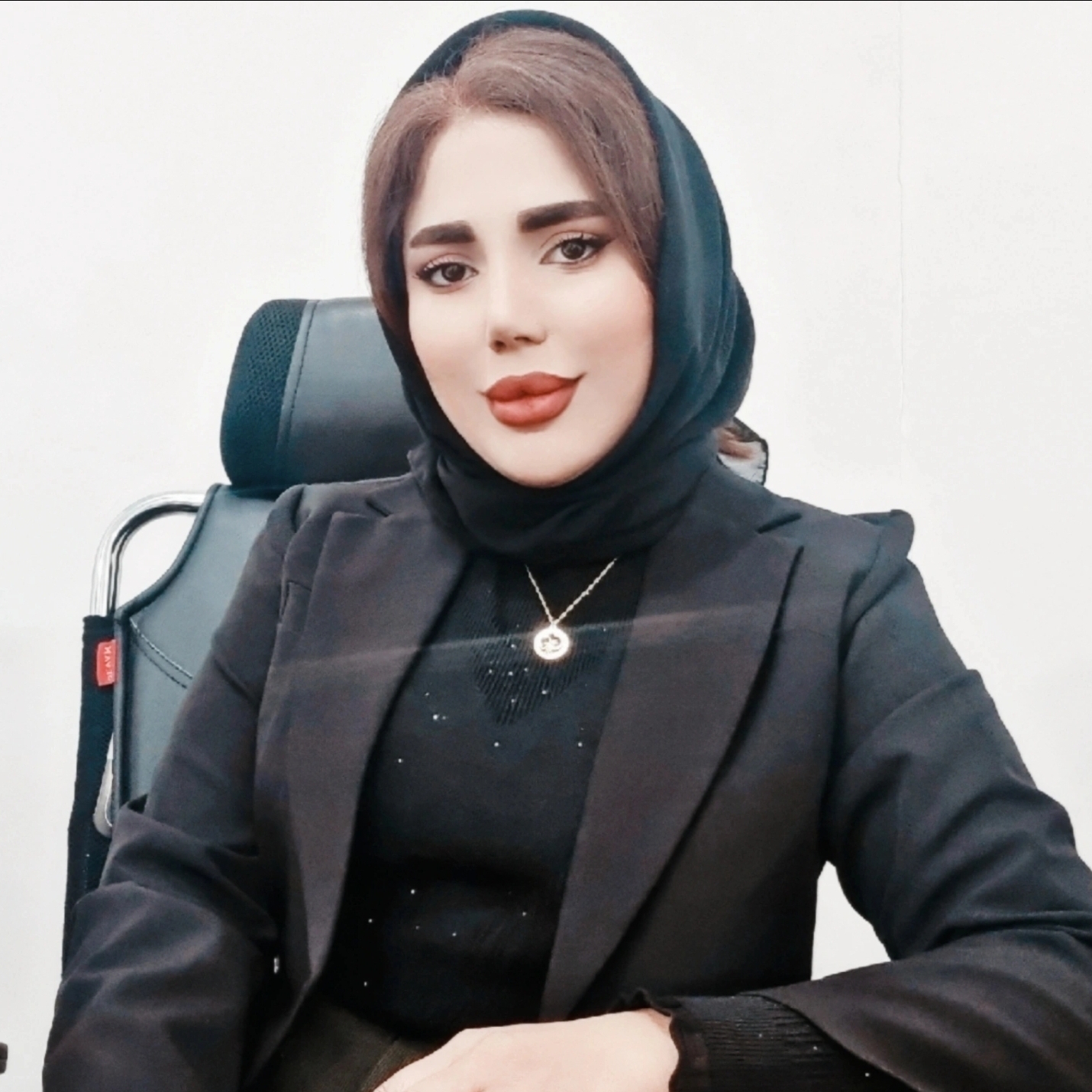 عکس وکیل