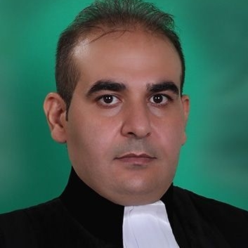 عکس وکیل