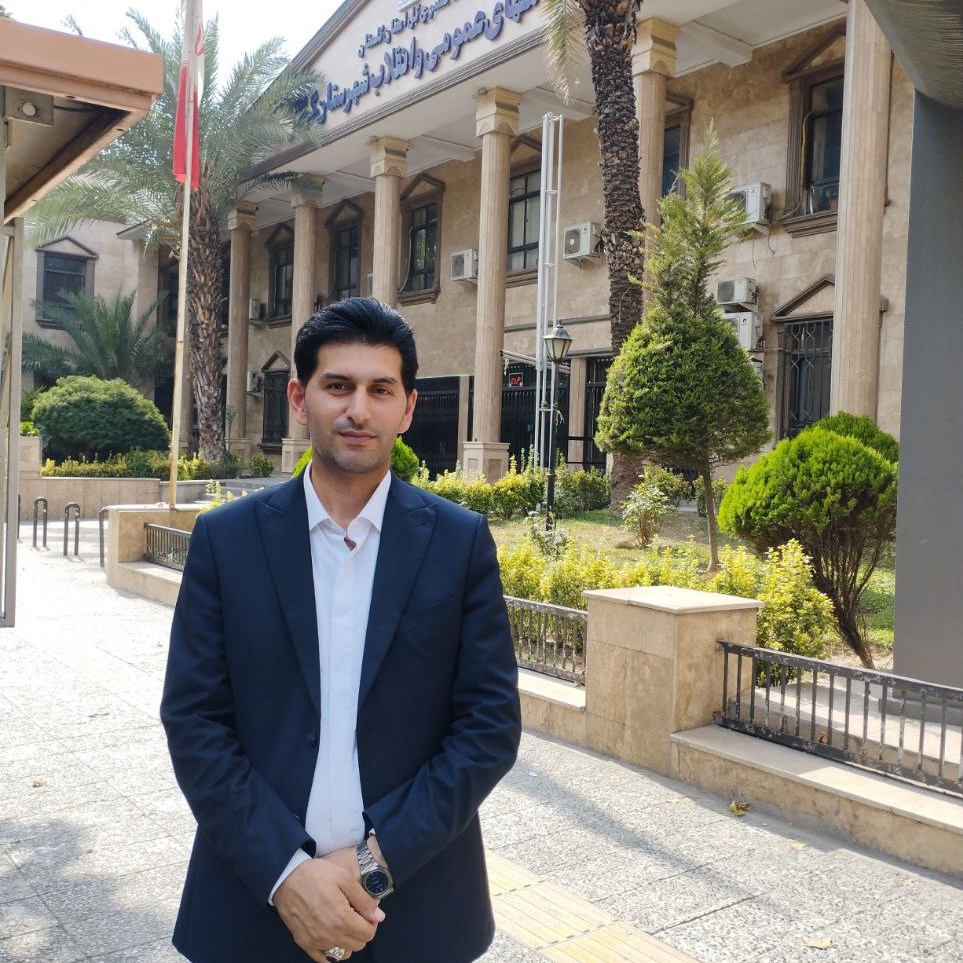 عکس وکیل
