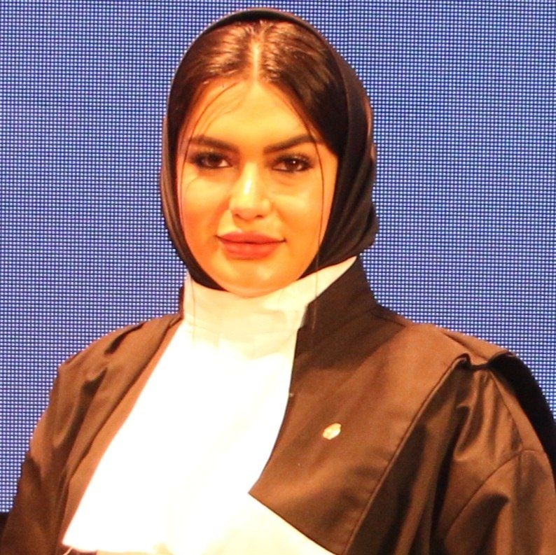 عکس وکیل