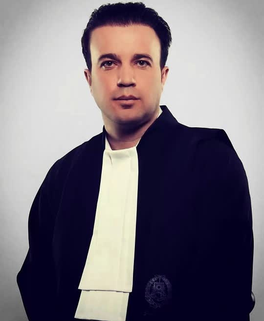 عکس وکیل