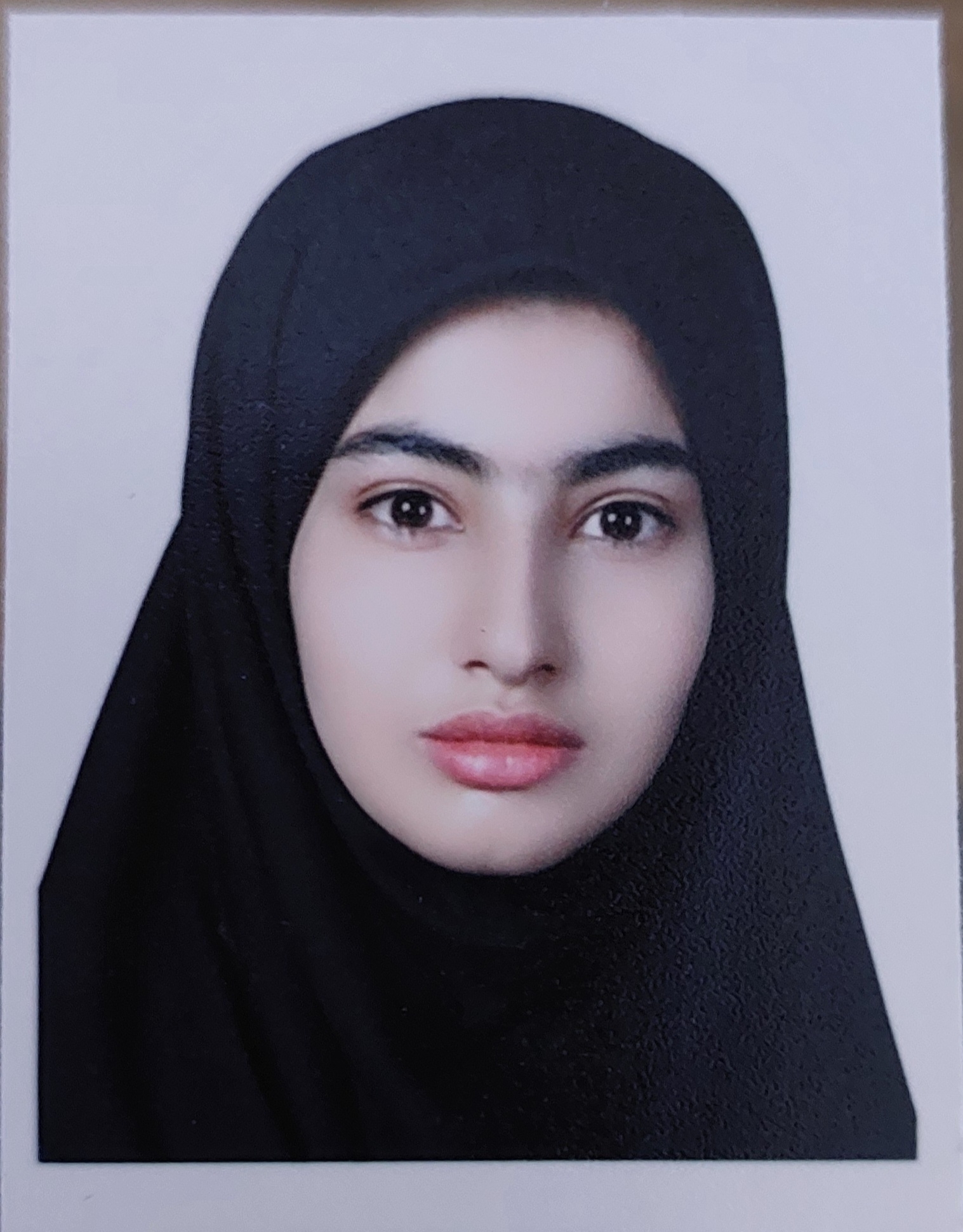 تصویر زهرا کردزاده 
