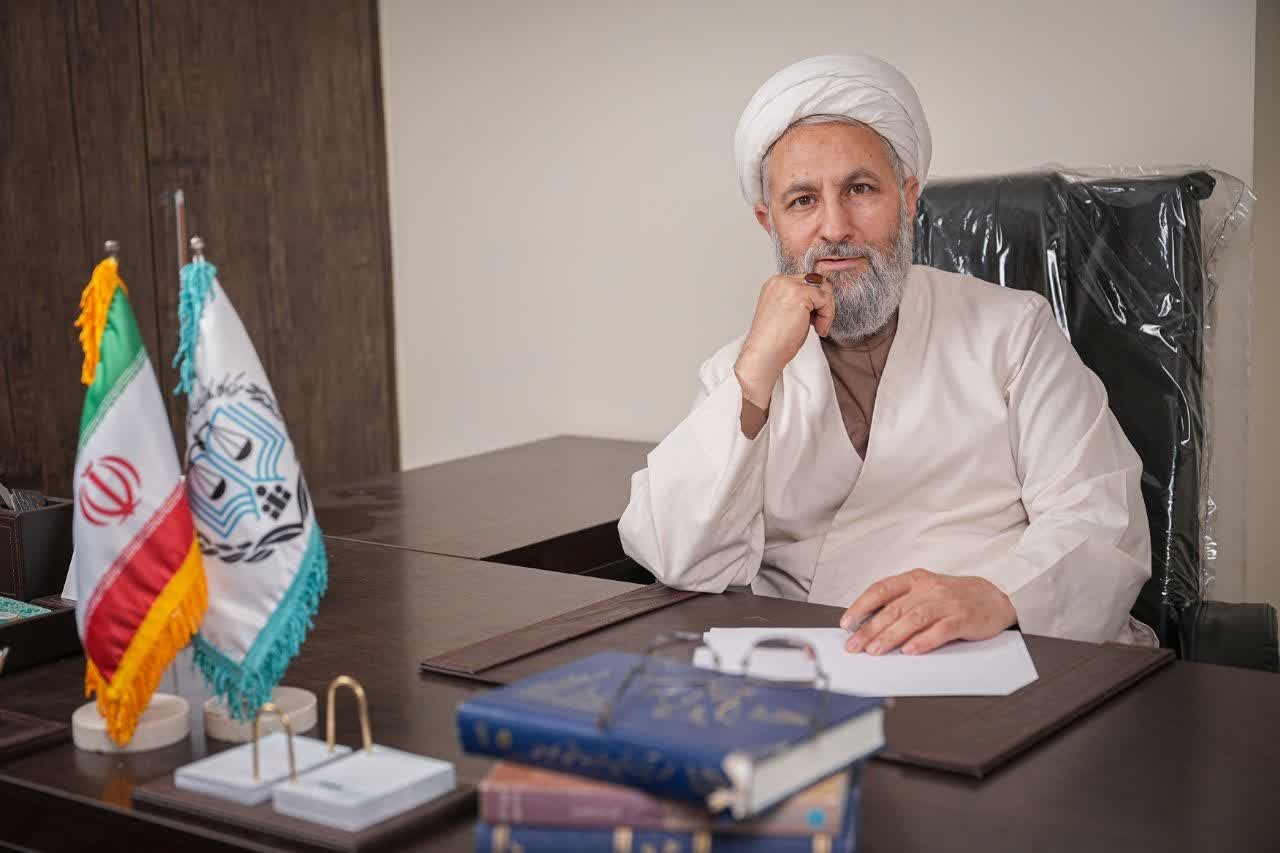 عکس وکیل