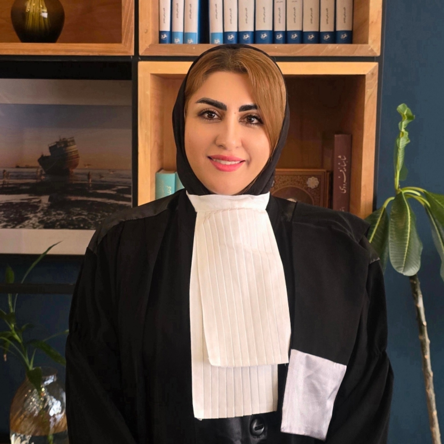 عکس وکیل