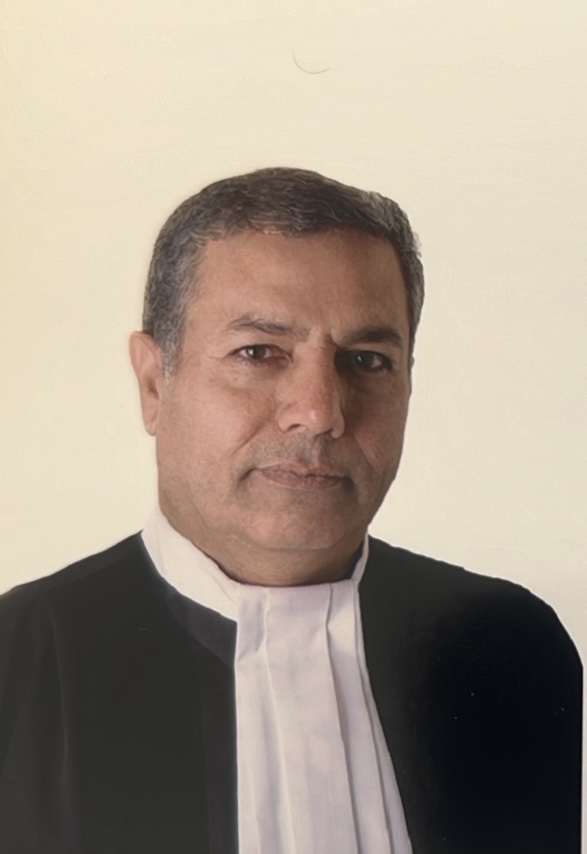 عکس وکیل