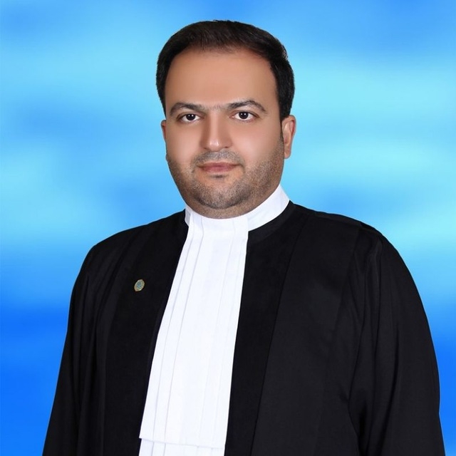عکس وکیل