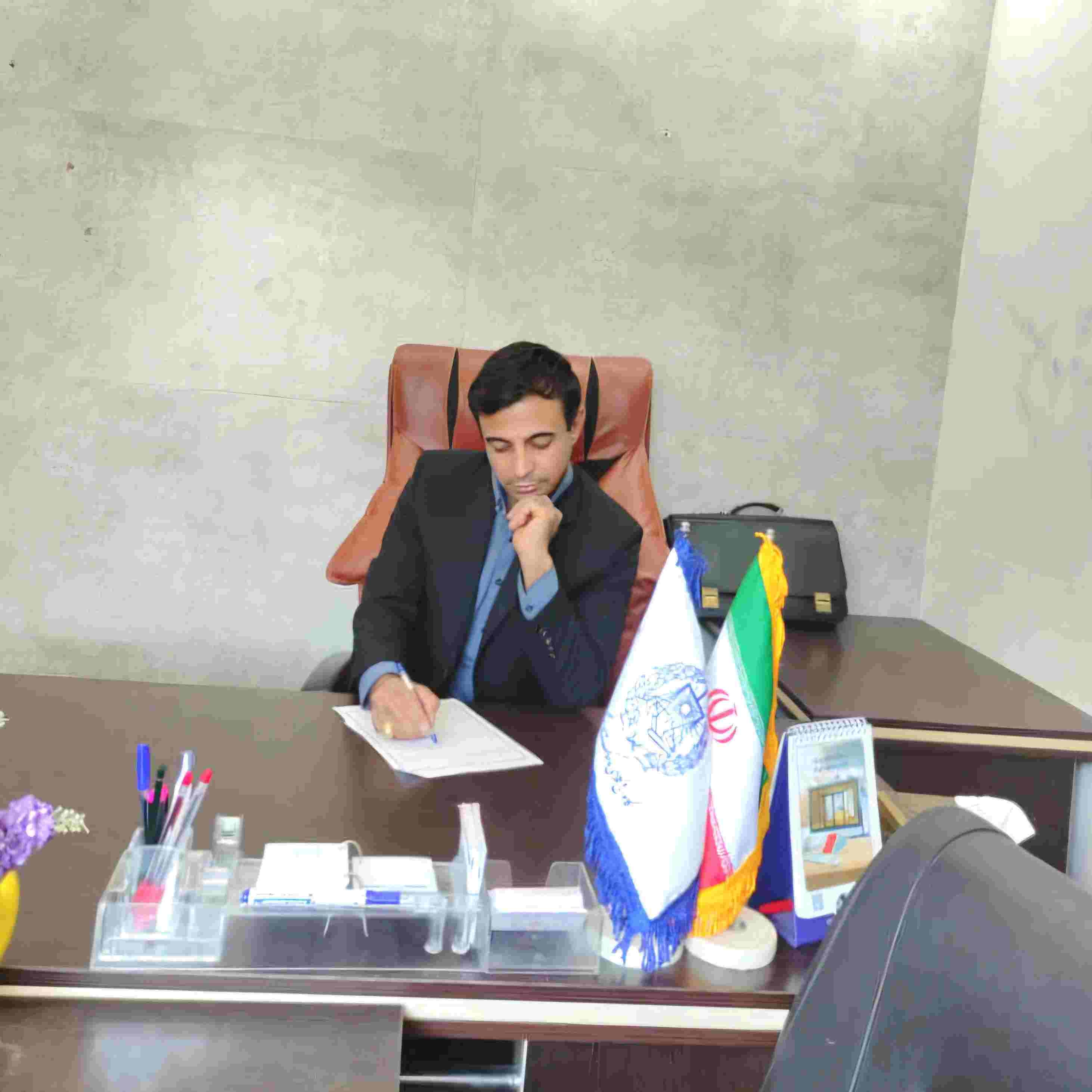 احمد خداپرست 