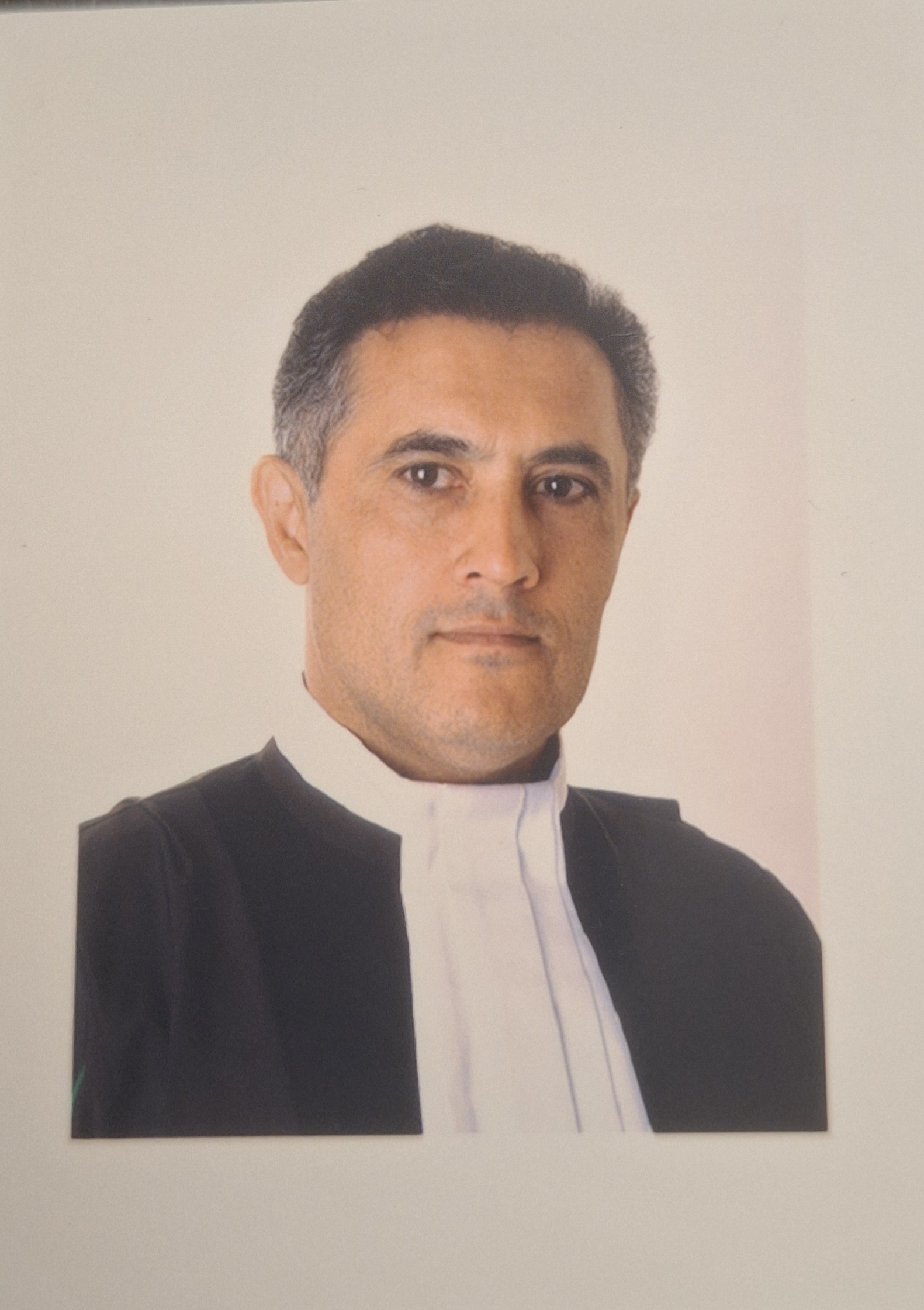 عکس وکیل