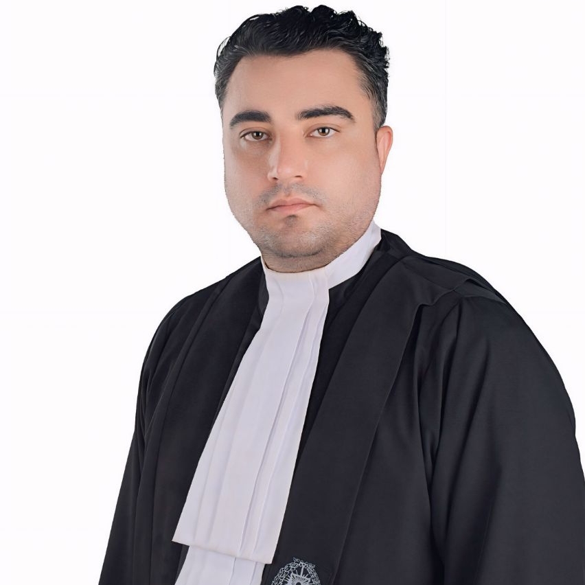 عکس وکیل