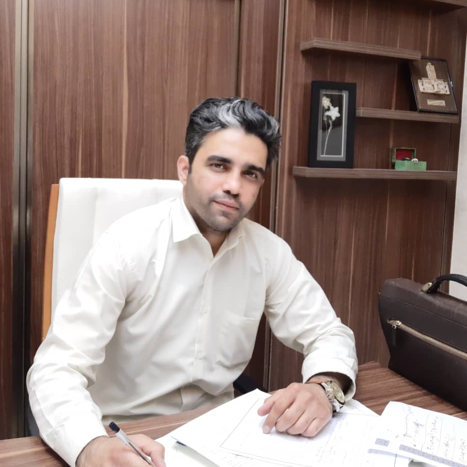 روزبه نائبی 