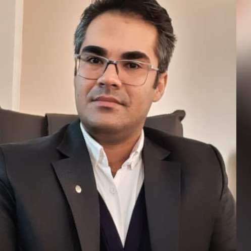 عکس وکیل