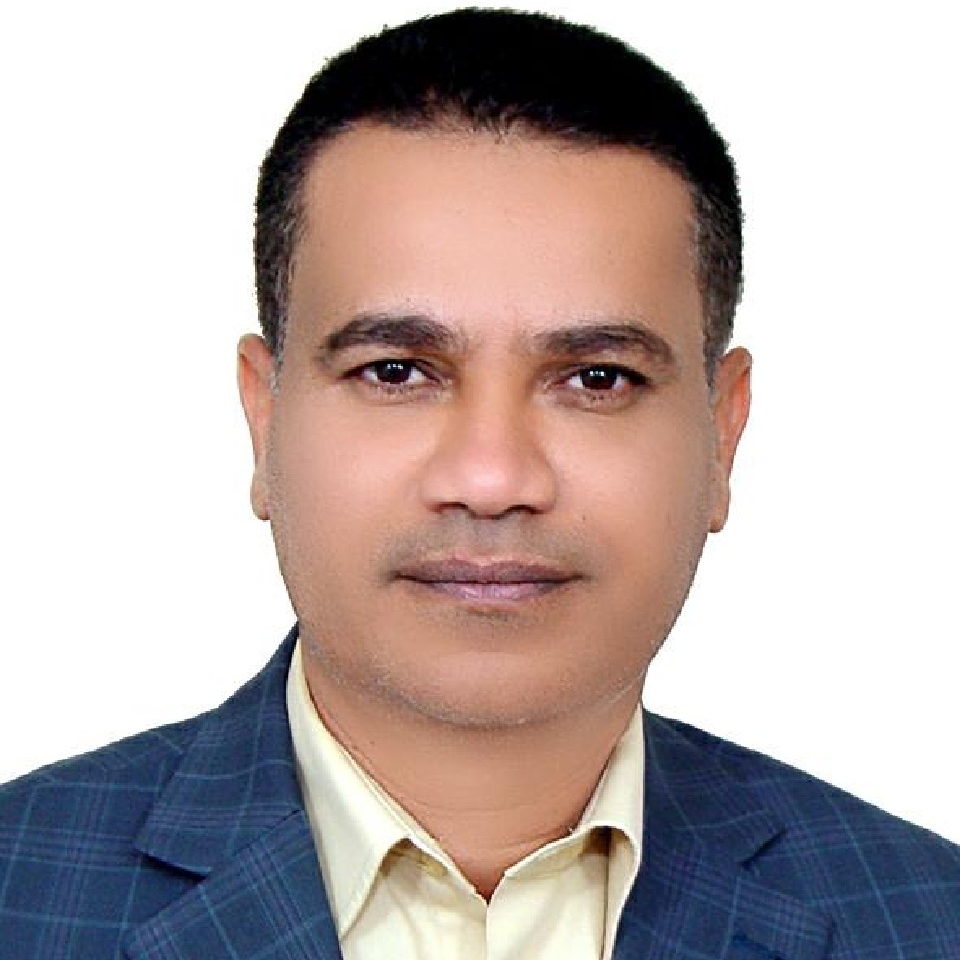 علی مکارنصیرائی 