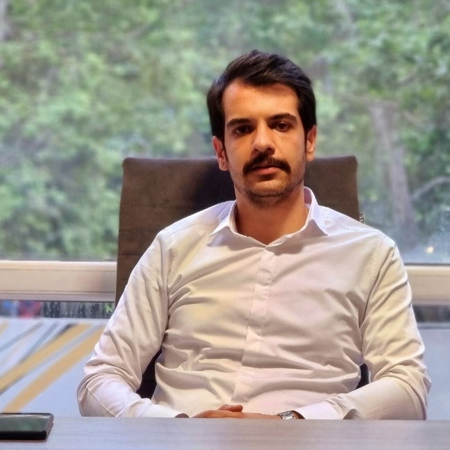 محمدرضا پرهیزکاری 