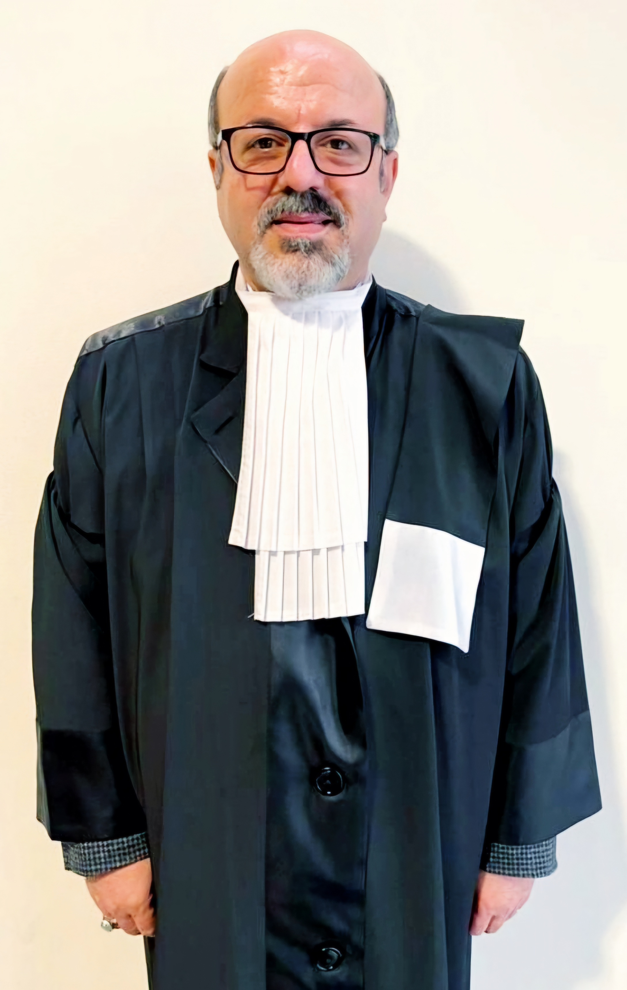 عکس وکیل