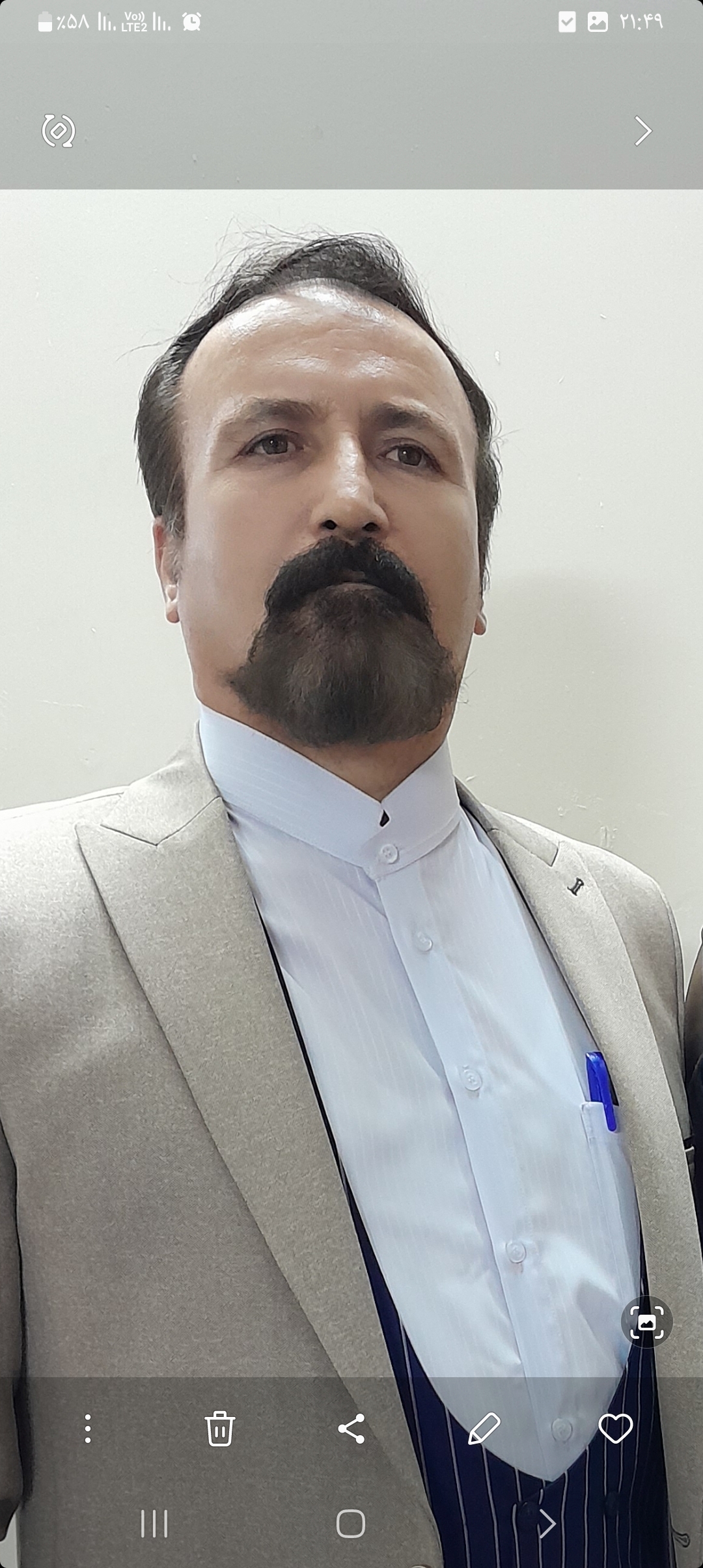 پرویزرشیدی 