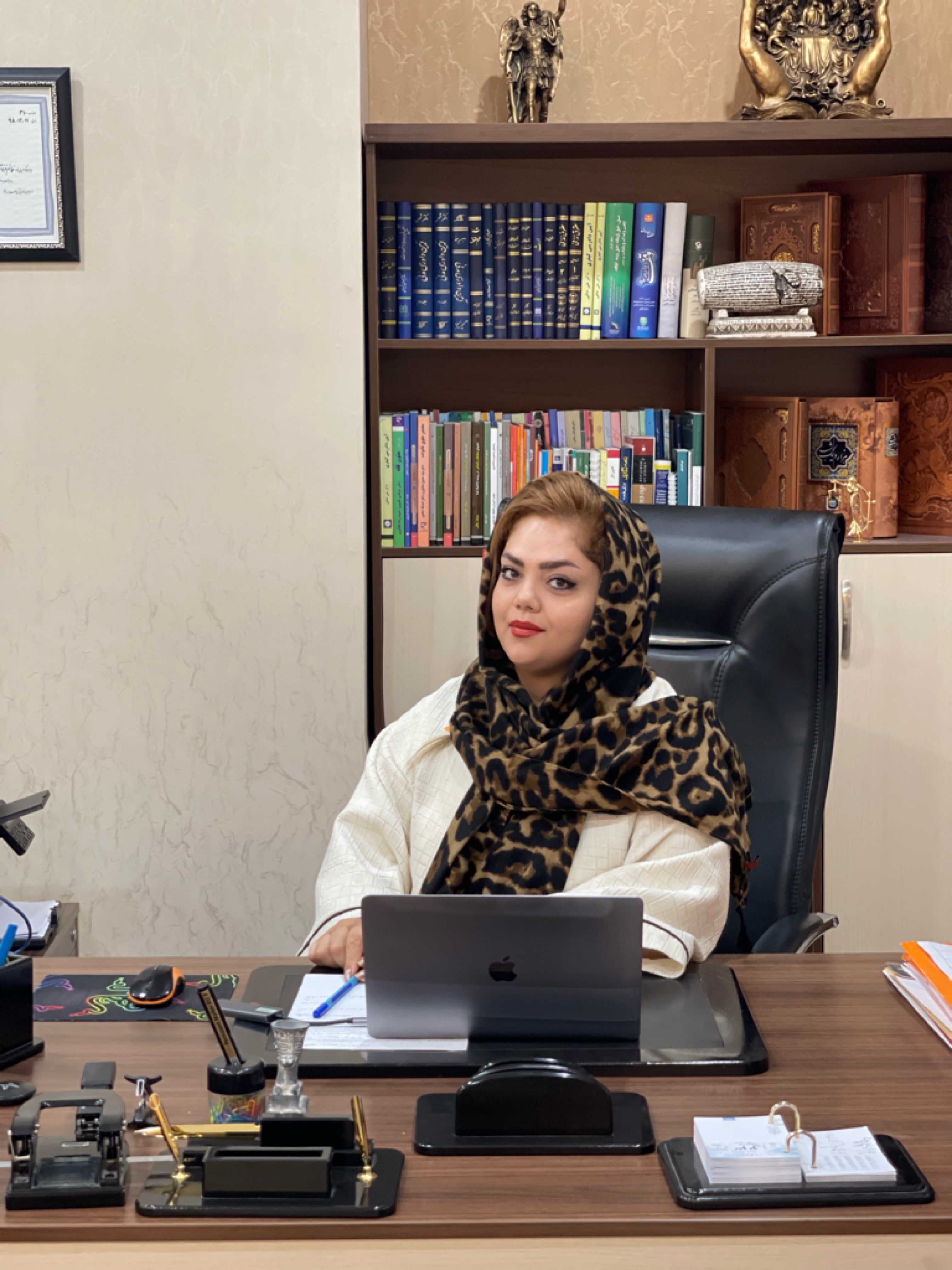 فرنوش سادات مهاجرانی 