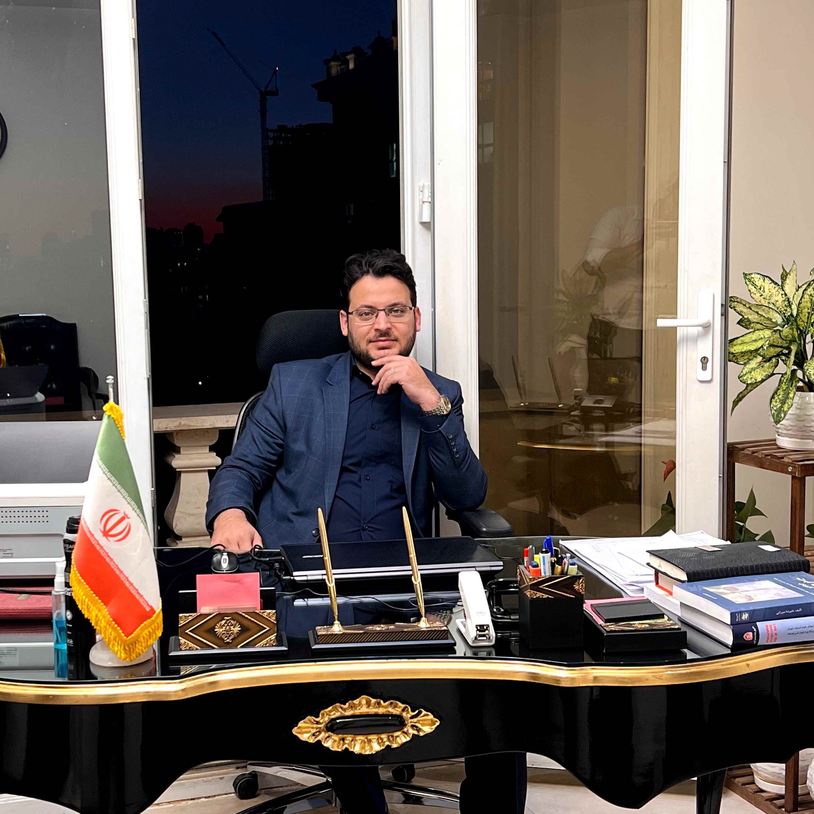 دکتر احمد زهره وند 