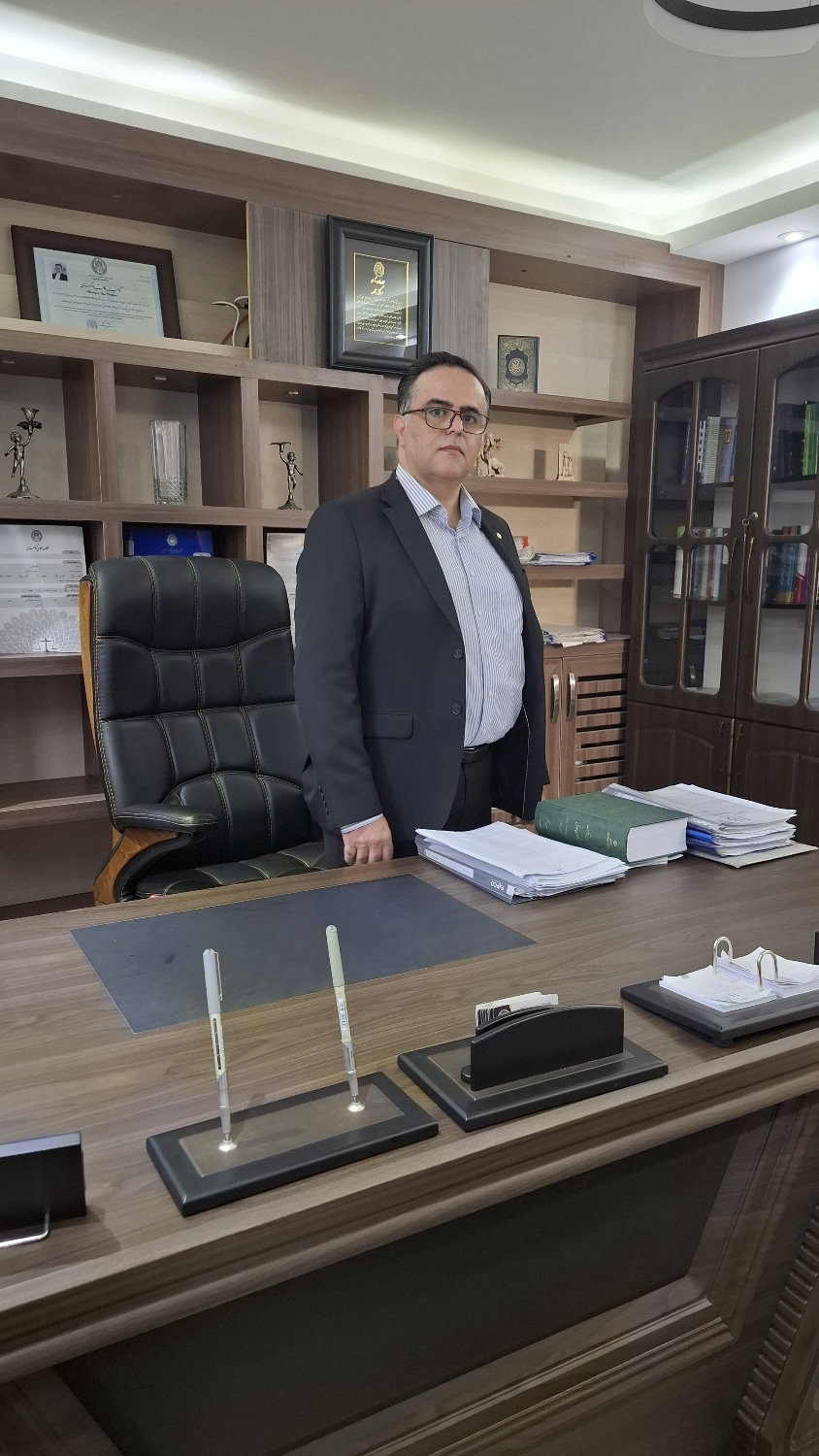 عکس وکیل