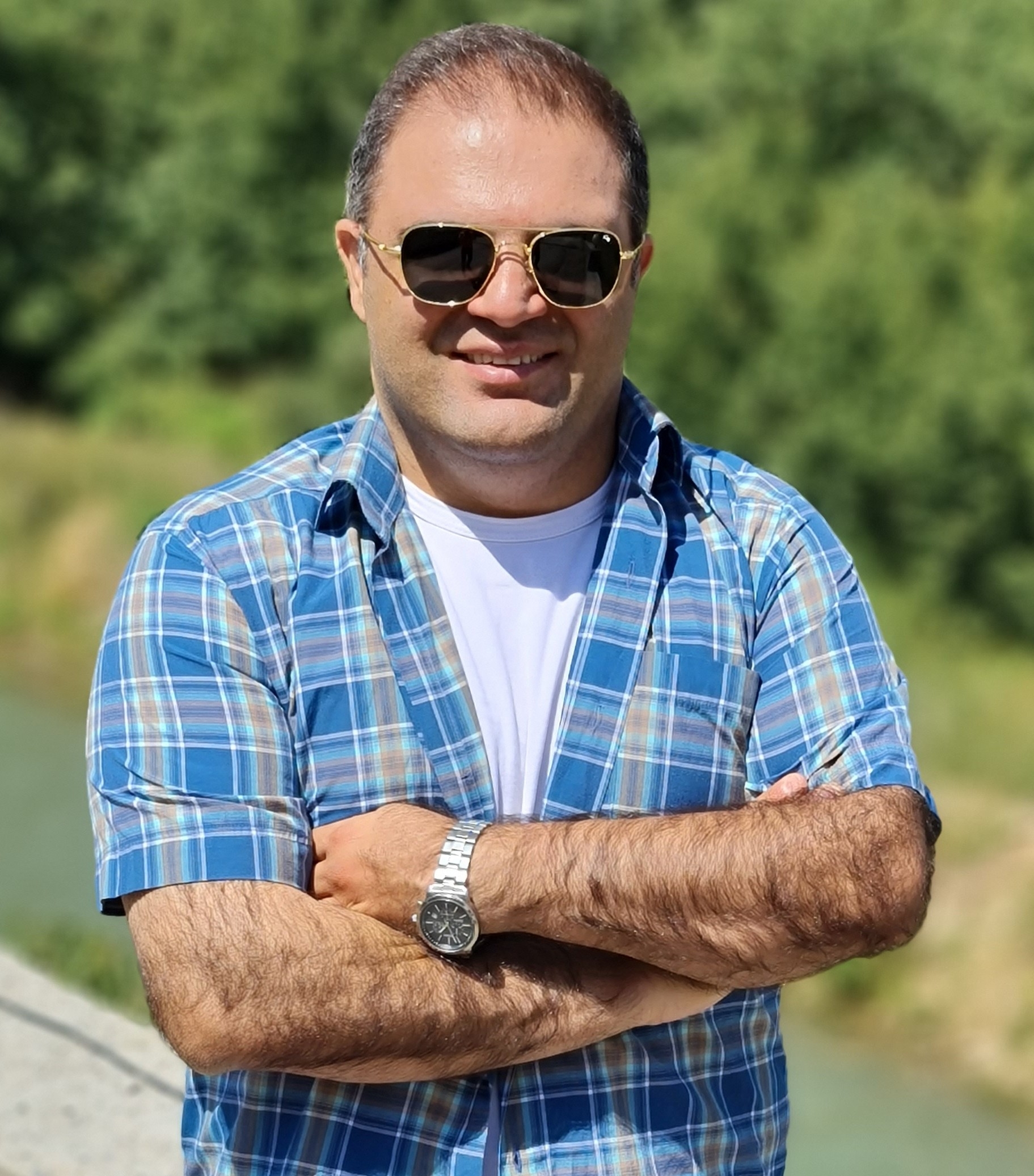 فرزاد  اسماعيلي 